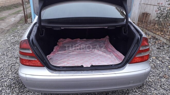 Mercedes E 220 2004, 29,000 km - 2.2 л - Şirvan