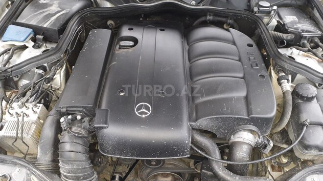 Mercedes E 220 2004, 29,000 km - 2.2 л - Şirvan