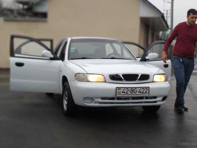 Daewoo Nubira 2000, 300,009 km - 1.6 l - Qax