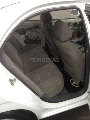 Daewoo Nubira 2000, 300,009 km - 1.6 l - Qax