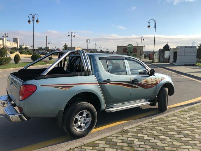 Mitsubishi L200 2008, 184,000 km - 2.5 l - Bakı