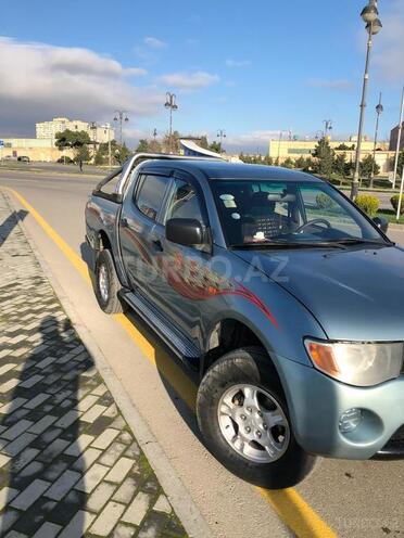 Mitsubishi L200 2008, 184,000 km - 2.5 l - Bakı