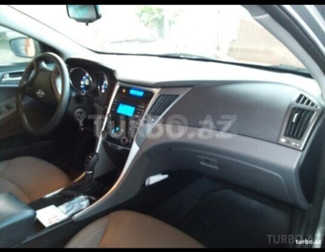 Hyundai Sonata 2012, 78,000 km - 2.4 l - Salyan
