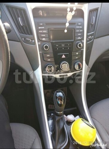 Hyundai Sonata 2012, 78,000 km - 2.4 l - Salyan