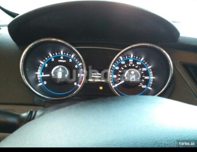Hyundai Sonata 2012, 78,000 km - 2.4 l - Salyan