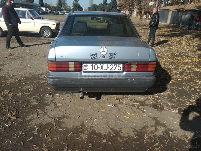Mercedes 190 1992, 200,000 km - 2.0 л - Masallı