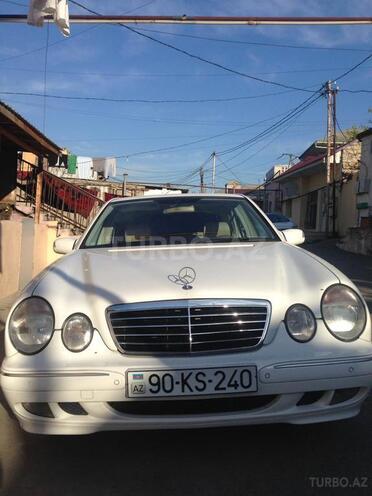 Mercedes E 240 2000, 264,500 km - 2.6 л - Bakı