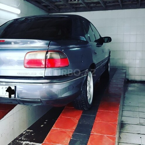 Opel Omega 1996, 1,906,455 km - 2.5 l - Bakı