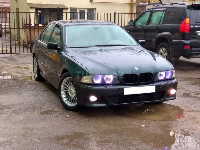BMW 528 1998, 269,560 km - 2.8 l - Bakı