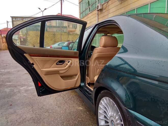 BMW 528 1998, 269,560 km - 2.8 l - Bakı
