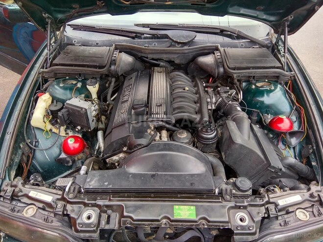 BMW 528 1998, 269,560 km - 2.8 l - Bakı