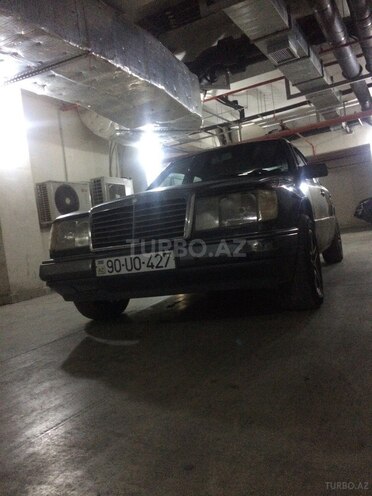 Mercedes E 300 1987, 43,300 km - 3.0 l - Bakı