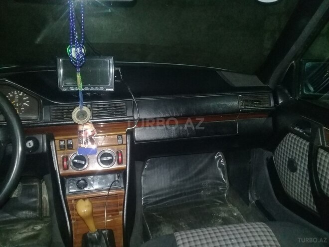 Mercedes E 200 1994, 350,000 km - 2.0 l - Ağcabədi