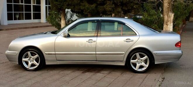 Mercedes E 320 2000, 246,065 km - 3.2 л - Sumqayıt