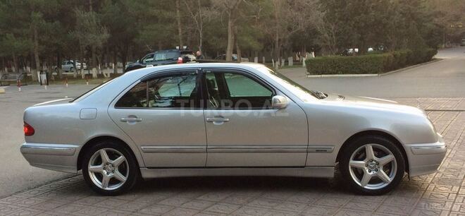 Mercedes E 320 2000, 246,065 km - 3.2 л - Sumqayıt
