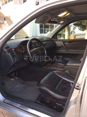 Mercedes E 320 2000, 246,065 km - 3.2 л - Sumqayıt