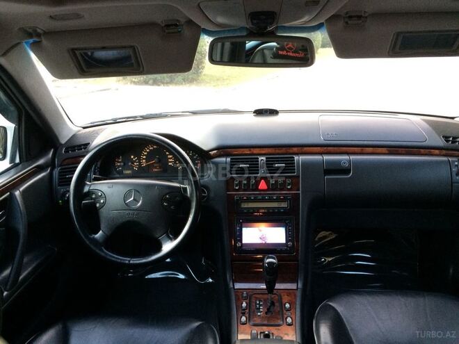 Mercedes E 320 2000, 246,065 km - 3.2 л - Sumqayıt