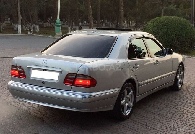 Mercedes E 320 2000, 246,065 km - 3.2 л - Sumqayıt