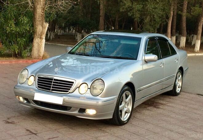Mercedes E 320 2000, 246,065 km - 3.2 л - Sumqayıt