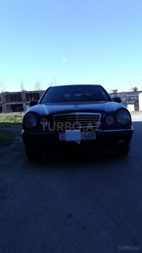 Mercedes E 320 2001, 44,000 km - 3.2 l - Bakı