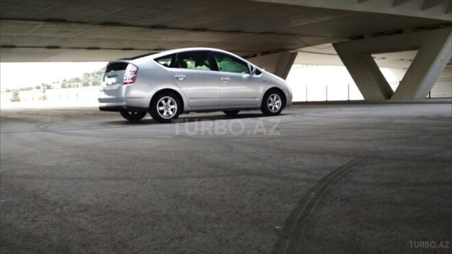 Toyota Prius 2008, 135,000 km - 1.5 l - Bakı