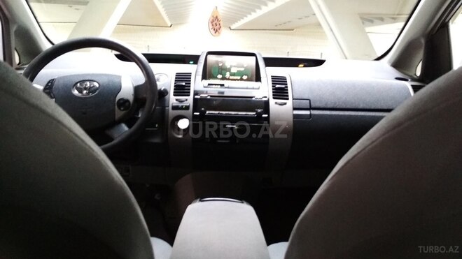 Toyota Prius 2008, 135,000 km - 1.5 l - Bakı