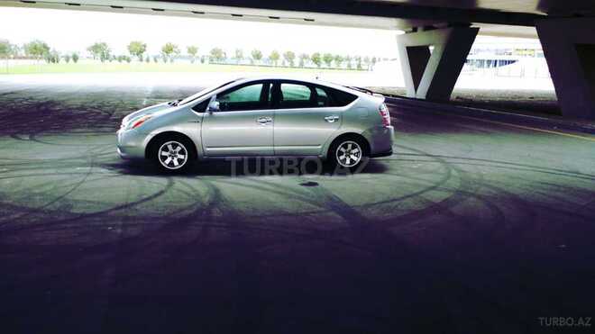 Toyota Prius 2008, 135,000 km - 1.5 l - Bakı