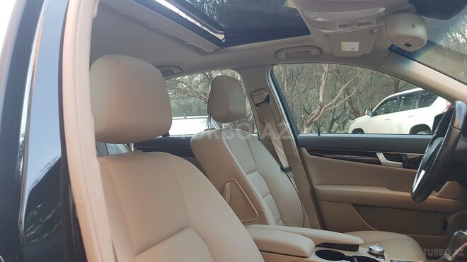 Mercedes C 250 2013, 62,800 km - 2.0 л - Bakı