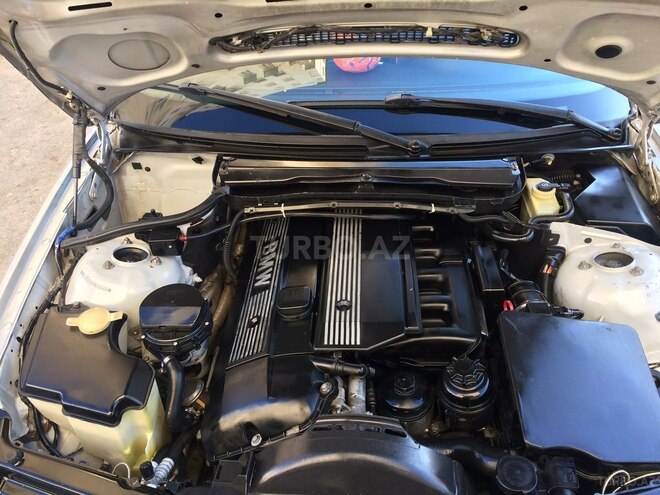 BMW 325 2001, 231,000 km - 2.5 l - Bakı