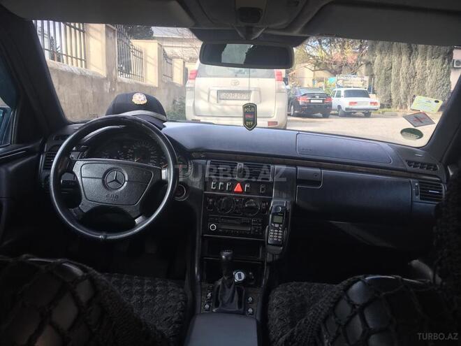 Mercedes E 200 1998, 3,003,503 km - 2.0 l - Bakı