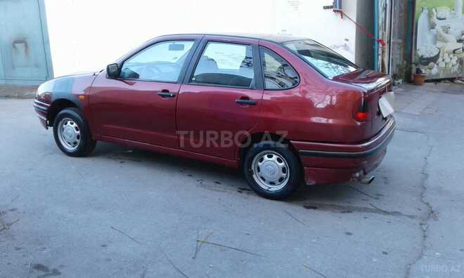 Volkswagen Polo 1995, 80,000 km - 1.5 l - Bakı