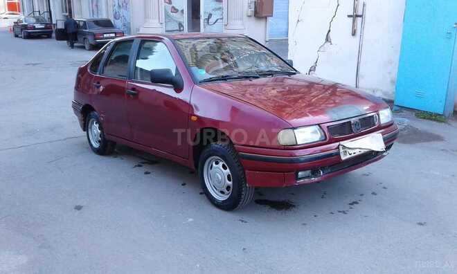 Volkswagen Polo 1995, 80,000 km - 1.5 l - Bakı