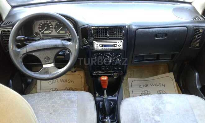Volkswagen Polo 1995, 80,000 km - 1.5 l - Bakı