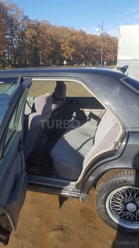 Mercedes E 250 1988, 254,345 km - 2.5 l - Cəlilabad