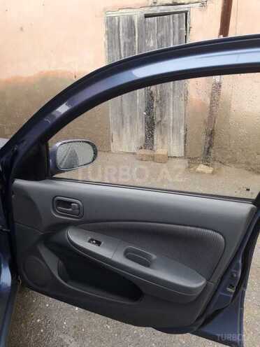 Nissan Sunny 2006, 250,000 km - 1.6 l - Bakı