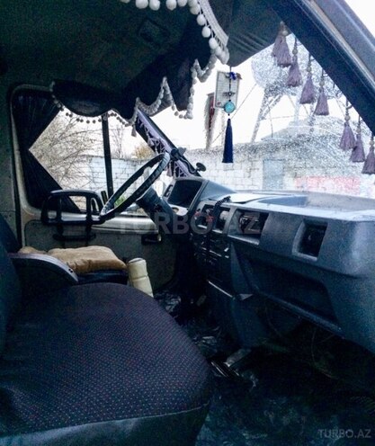 GAZ 330200 1997, 22,000 km - 1.8 l - Salyan