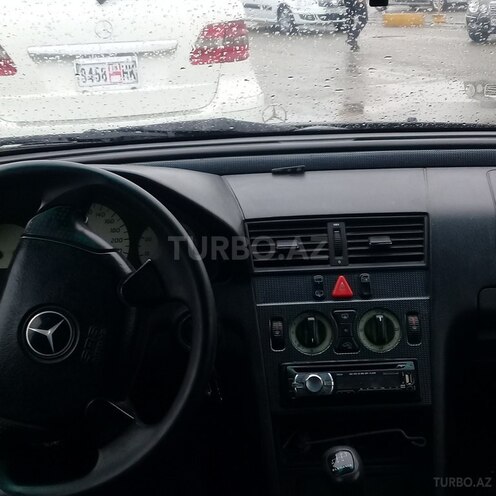 Mercedes C 180 1997, 147,000 km - 1.8 l - Bakı