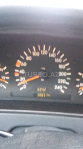 Mercedes E 230 1997, 300,615 km - 2.3 l - Bakı