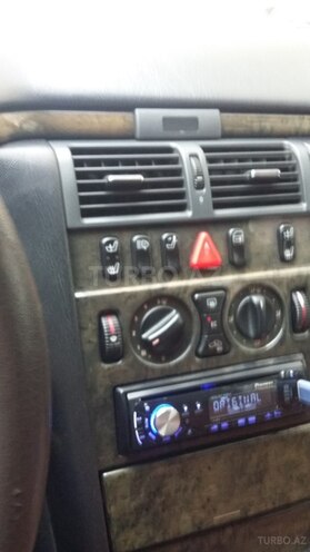 Mercedes E 230 1997, 300,615 km - 2.3 l - Bakı
