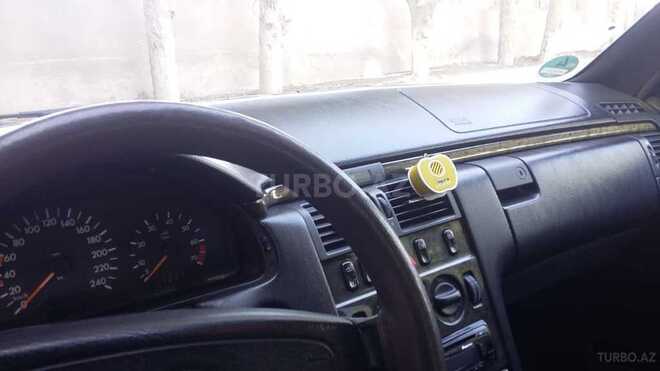 Mercedes E 230 1997, 300,615 km - 2.3 l - Bakı
