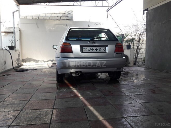 Volkswagen Golf 1994, 2,568,900 km - 1.5 l - Gəncə