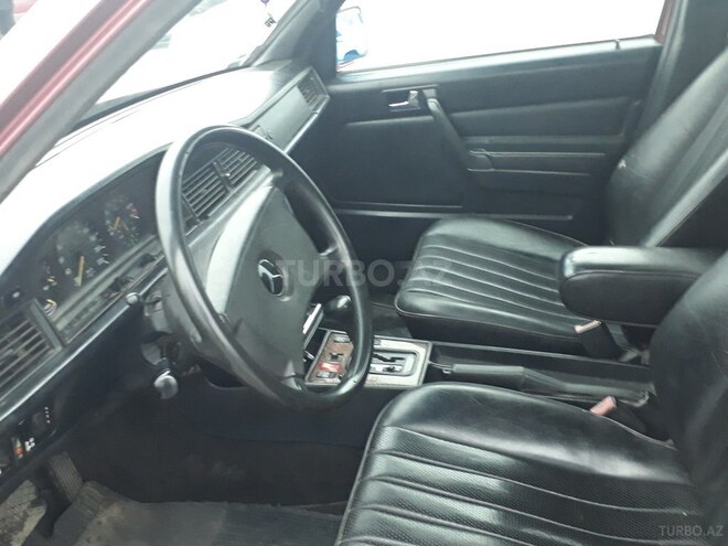 Mercedes 190 1990, 218,000 km - 2.0 l - Beyləqan
