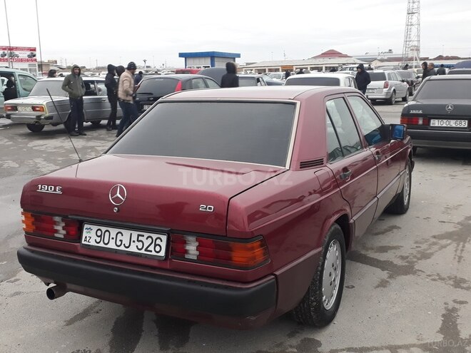 Mercedes 190 1990, 218,000 km - 2.0 l - Beyləqan