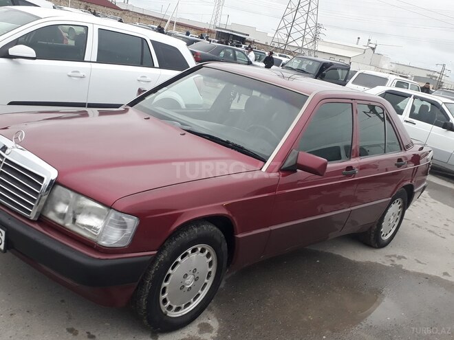 Mercedes 190 1990, 218,000 km - 2.0 l - Beyləqan