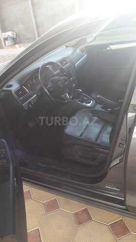 Volkswagen Jetta 2013, 89,000 km - 1.8 л - Bakı