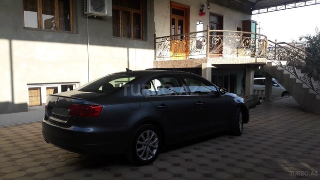 Volkswagen Jetta 2013, 89,000 km - 1.8 л - Bakı