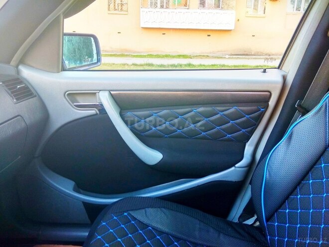 Mercedes C 220 1999, 300,000 km - 2.2 l - Bakı