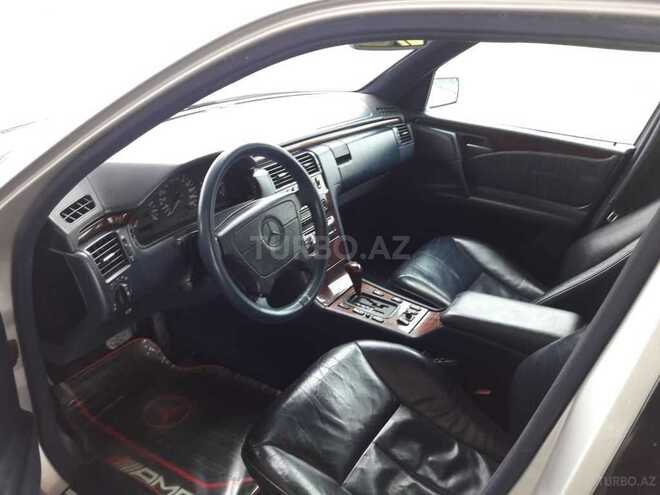 Mercedes E 220 1997, 361,000 km - 2.2 л - Sumqayıt