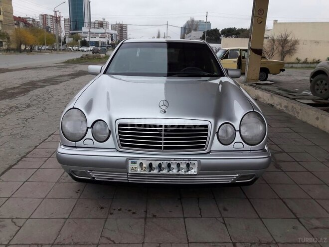 Mercedes E 220 1997, 361,000 km - 2.2 л - Sumqayıt