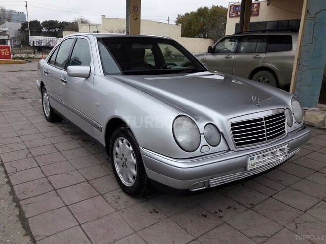 Mercedes E 220 1997, 361,000 km - 2.2 л - Sumqayıt